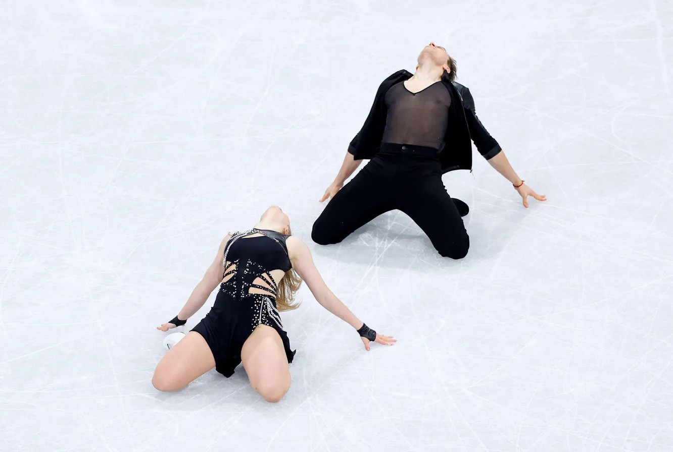 Фигуристы выступили на Олимпиаде под ИИ-трек и столкнулись с критикой - 2